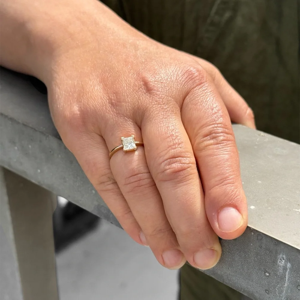 NEW 18K Yellow Gold Princess-Cut Diamond Solitaire Ring – Size 7
